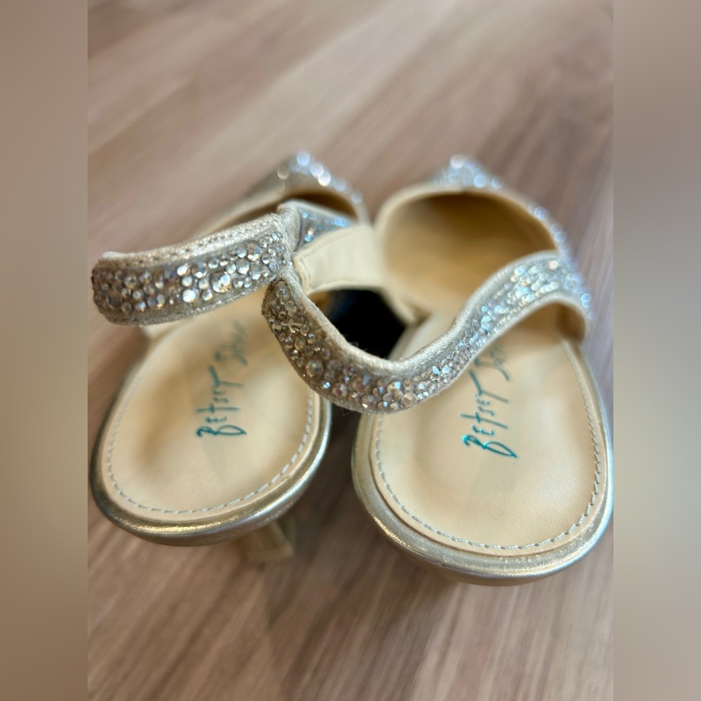Betsey Johnson Clark Heels Gold Sling-Back Rhinestone 9.5 - Picture 6 of 10